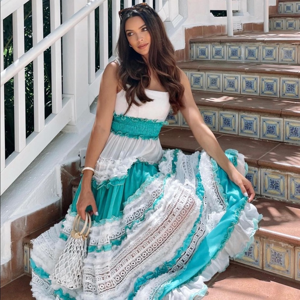 CHIO Tier lace maxi set in Aqua